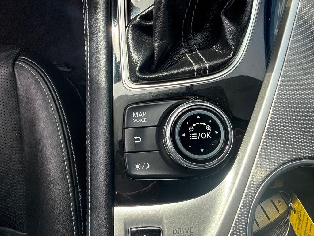 Infiniti Q50 Base 4D Sedan AWD 2014