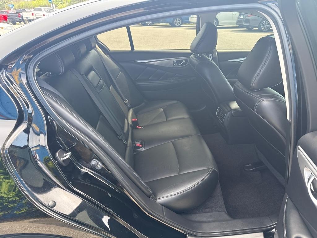 Infiniti Q50 Base 4D Sedan AWD 2014