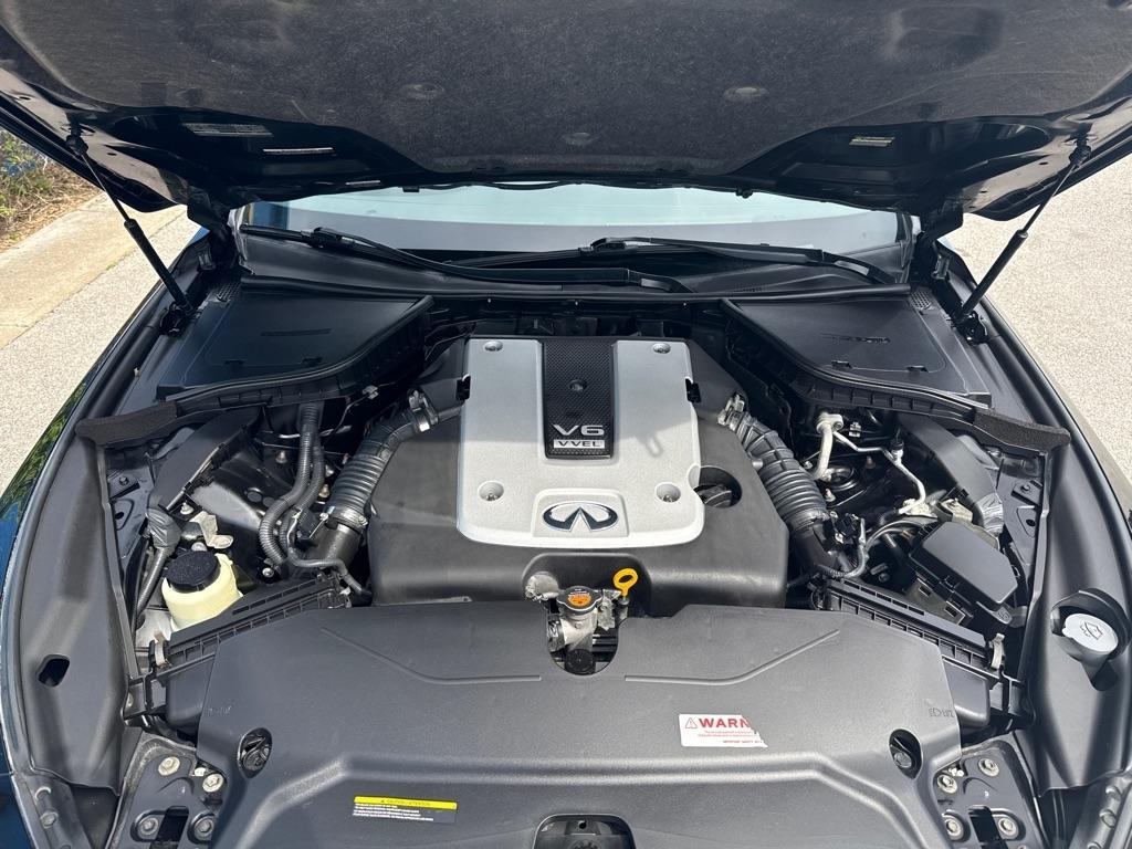 Infiniti Q50 Base 4D Sedan AWD 2014