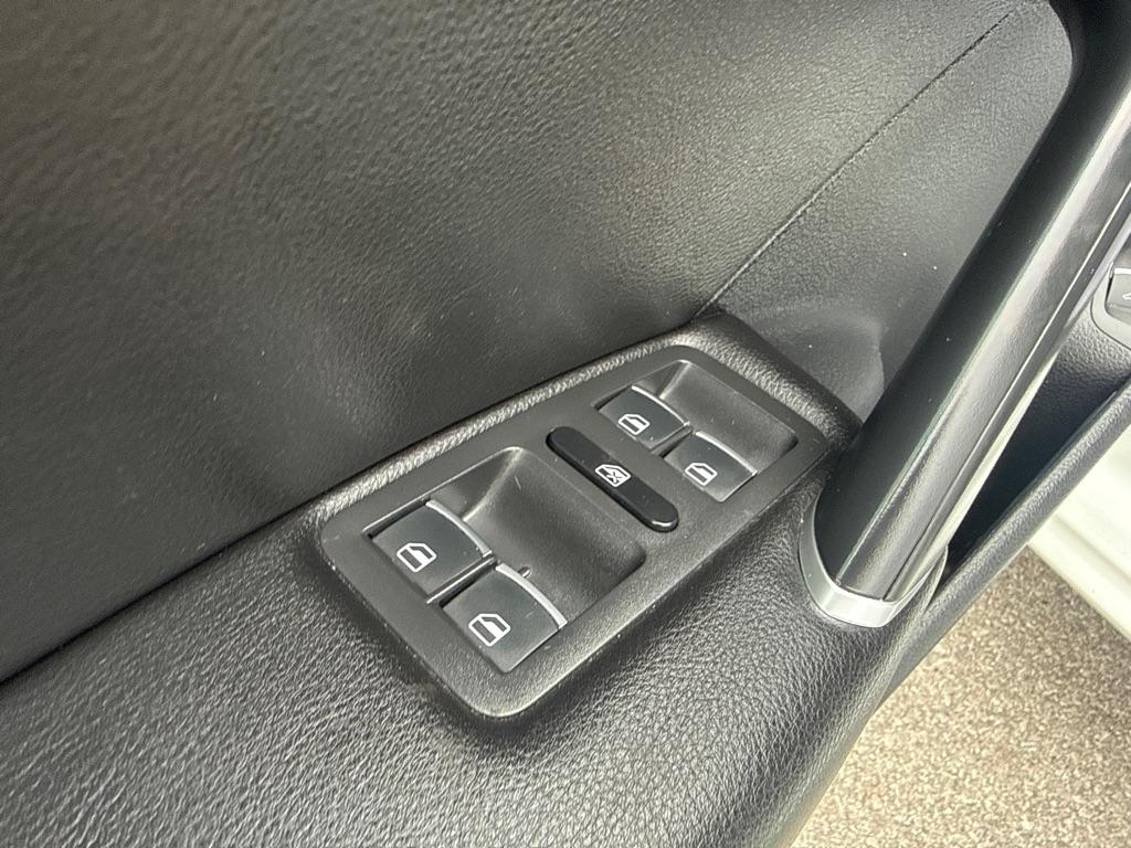 Volkswagen Passat SE 4D Sedan 2022