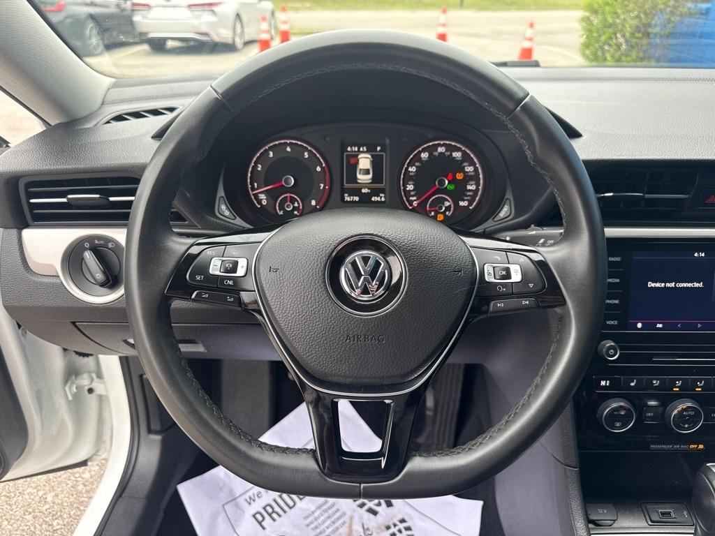 Volkswagen Passat SE 4D Sedan 2022