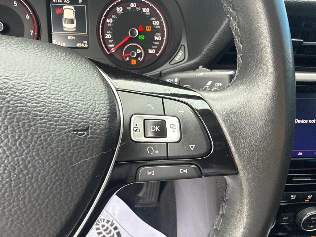 Volkswagen Passat SE 4D Sedan 2022