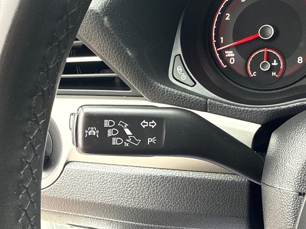 Volkswagen Passat SE 4D Sedan 2022