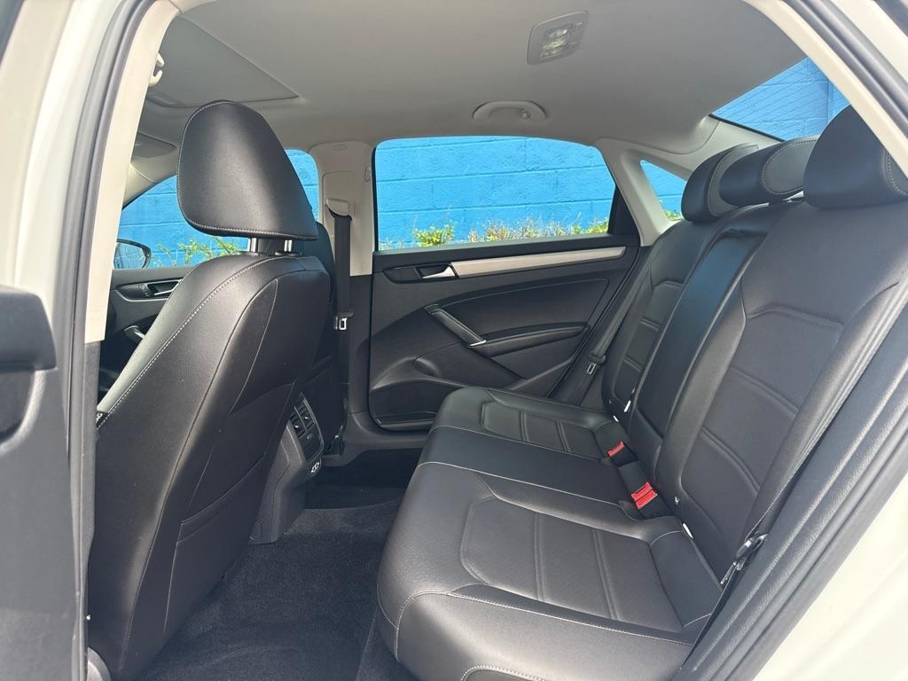 Volkswagen Passat SE 4D Sedan 2022