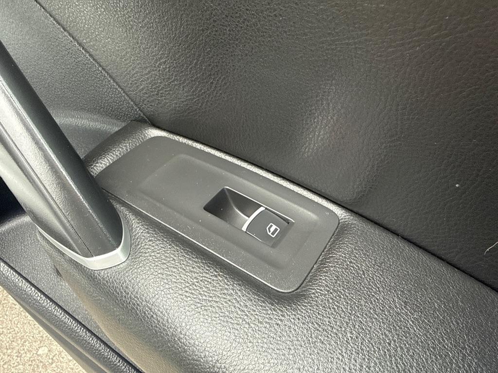 Volkswagen Passat SE 4D Sedan 2022