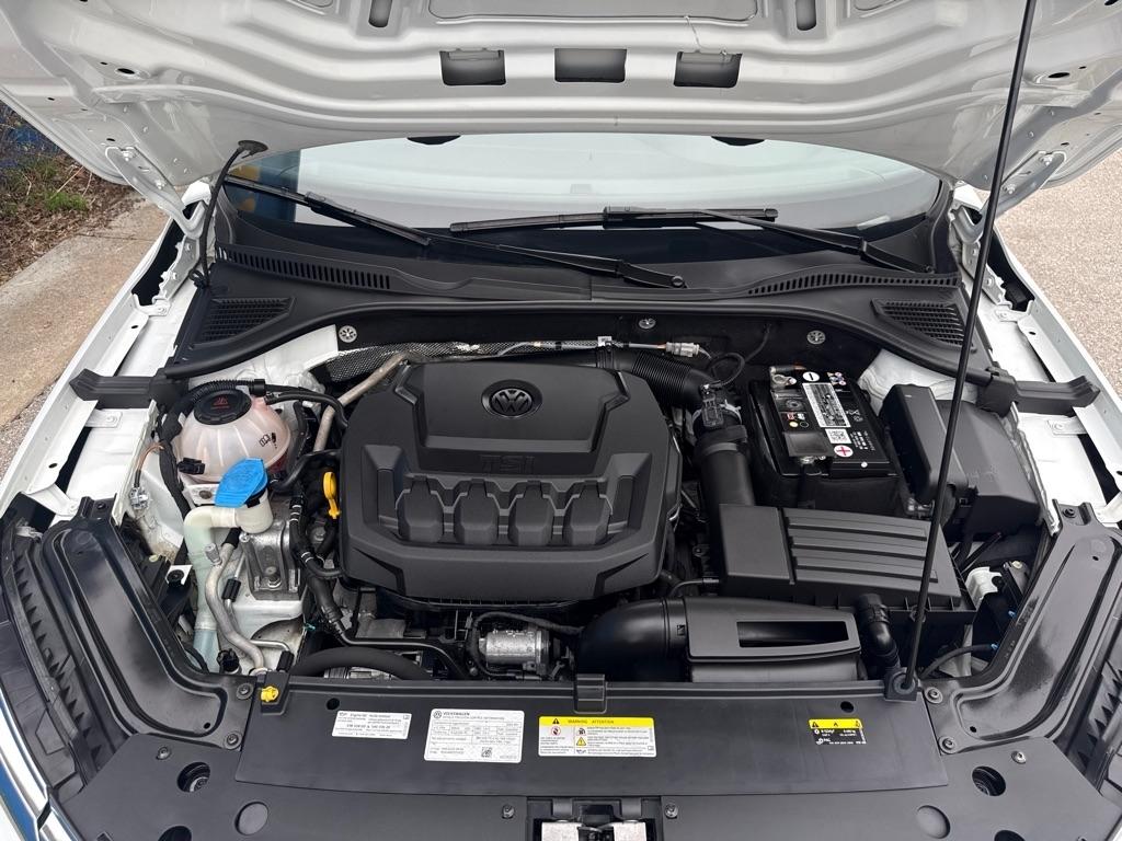 Volkswagen Passat SE 4D Sedan 2022