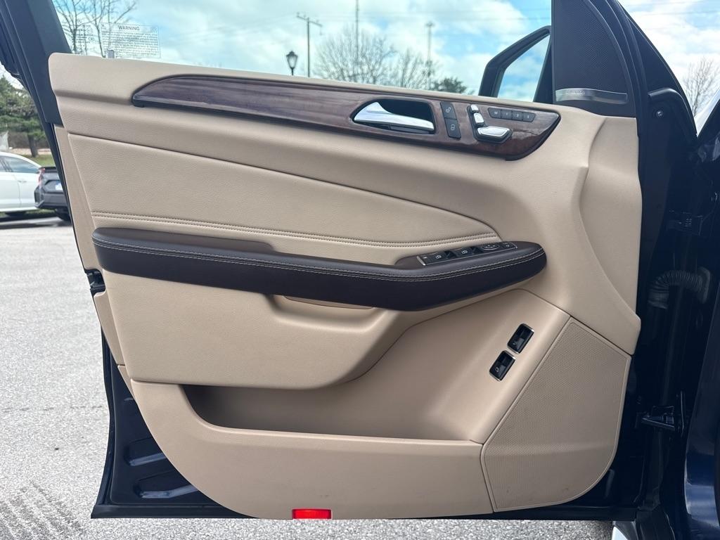 Mercedes-Benz GLS  2019