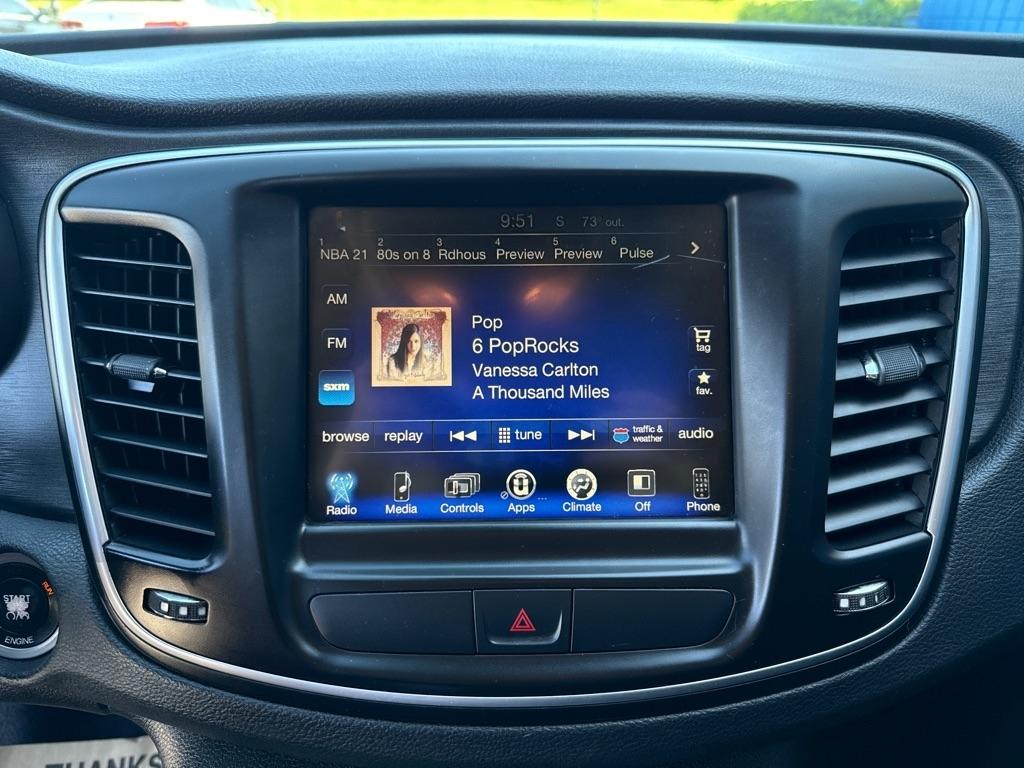 Chrysler 200 4dr Sdn Limited FWD 2016