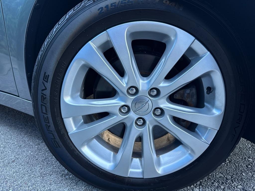 Chrysler 200 4dr Sdn Limited FWD 2016