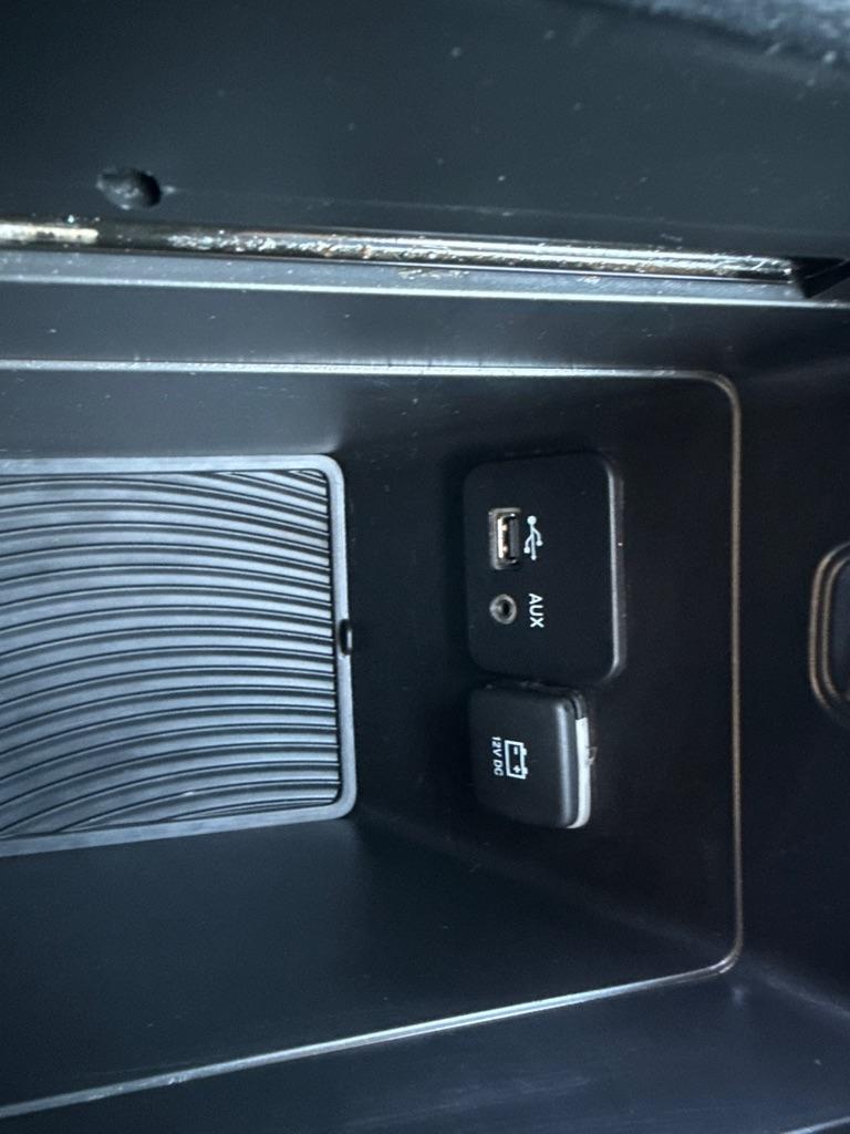 Chrysler 200 4dr Sdn Limited FWD 2016