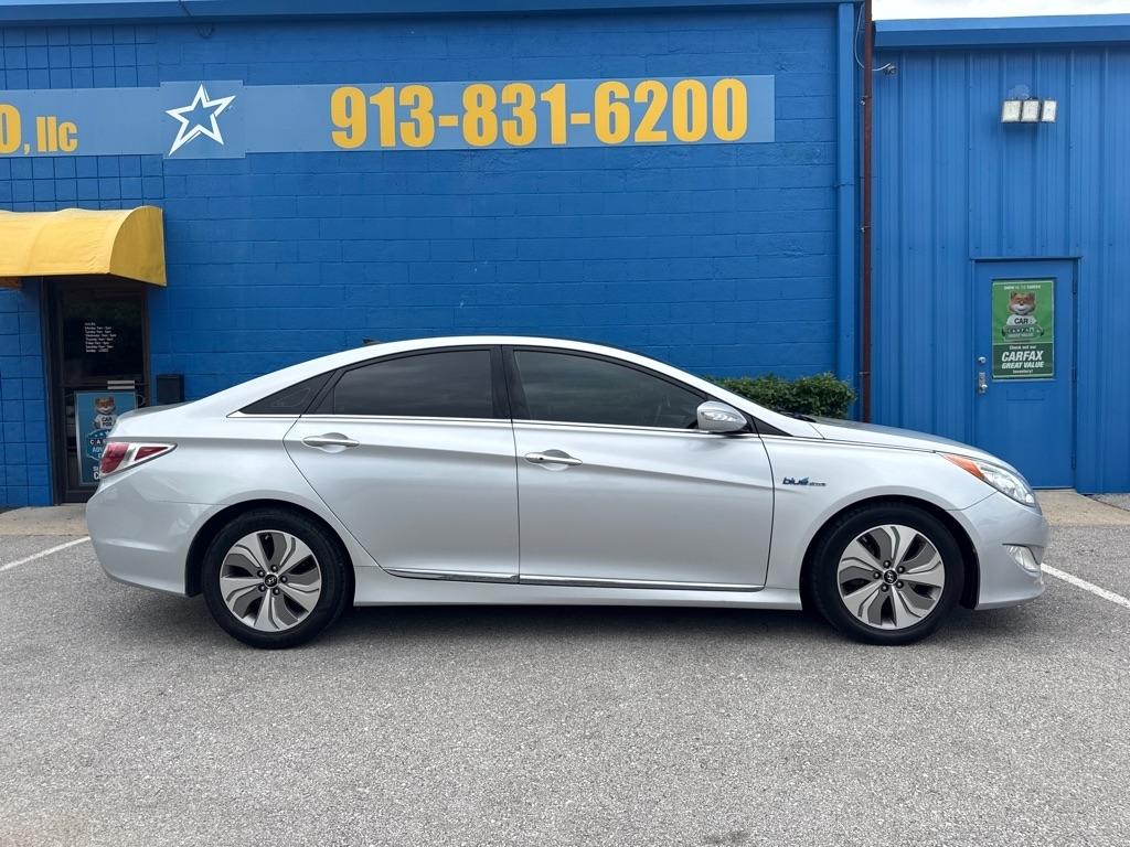 Hyundai Sonata Hybrid  2015