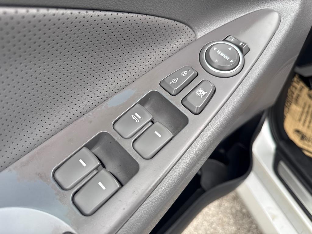 Hyundai Sonata Hybrid  2015