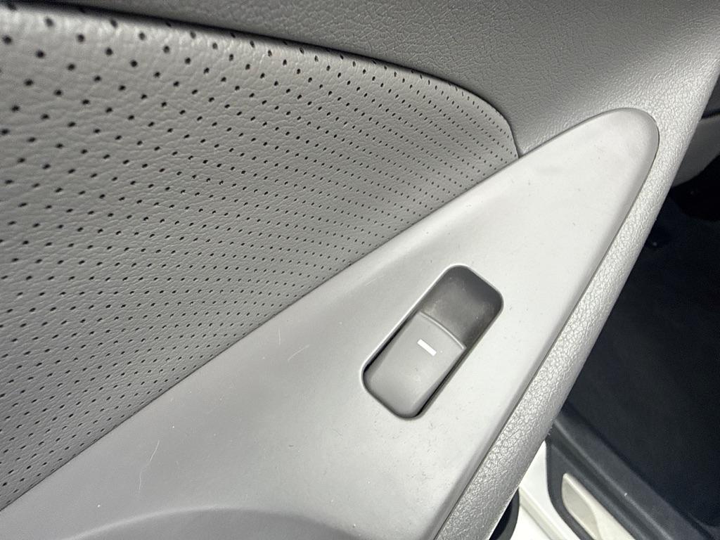 Hyundai Sonata Hybrid  2015