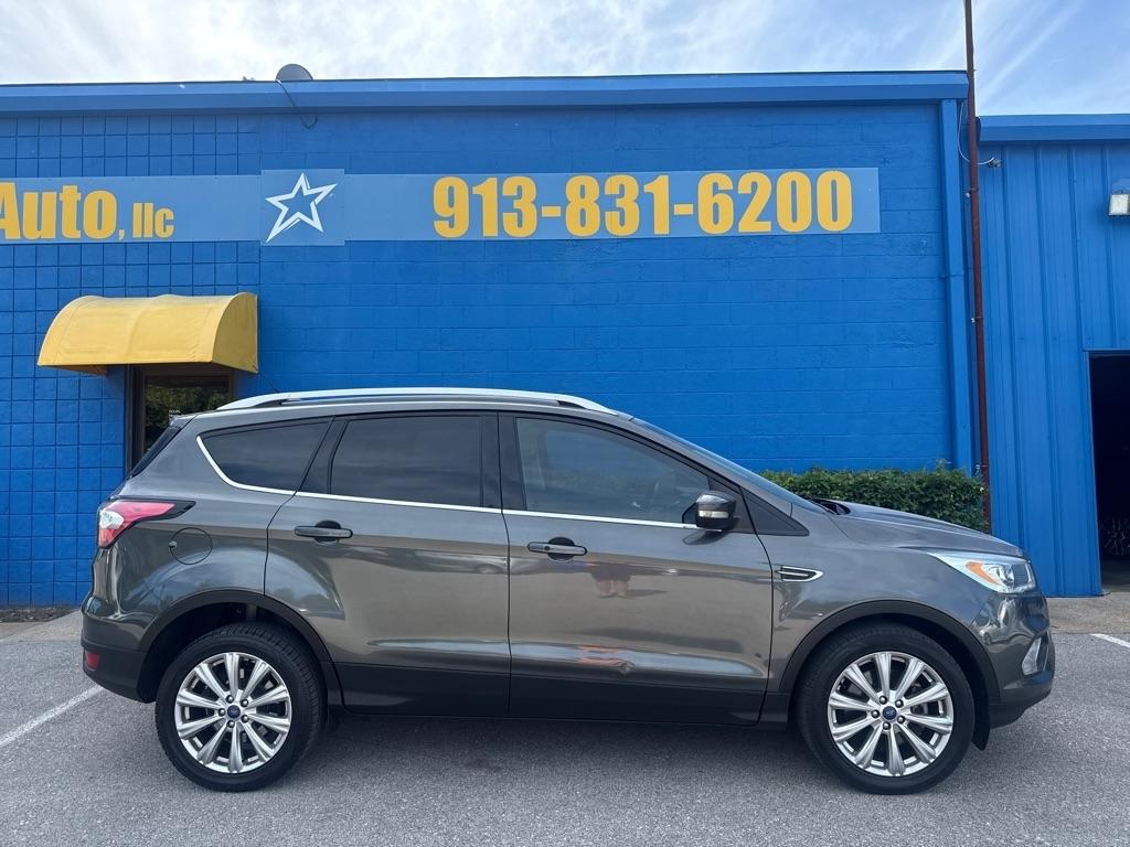 Ford Escape 4WD 4dr Titanium 2017