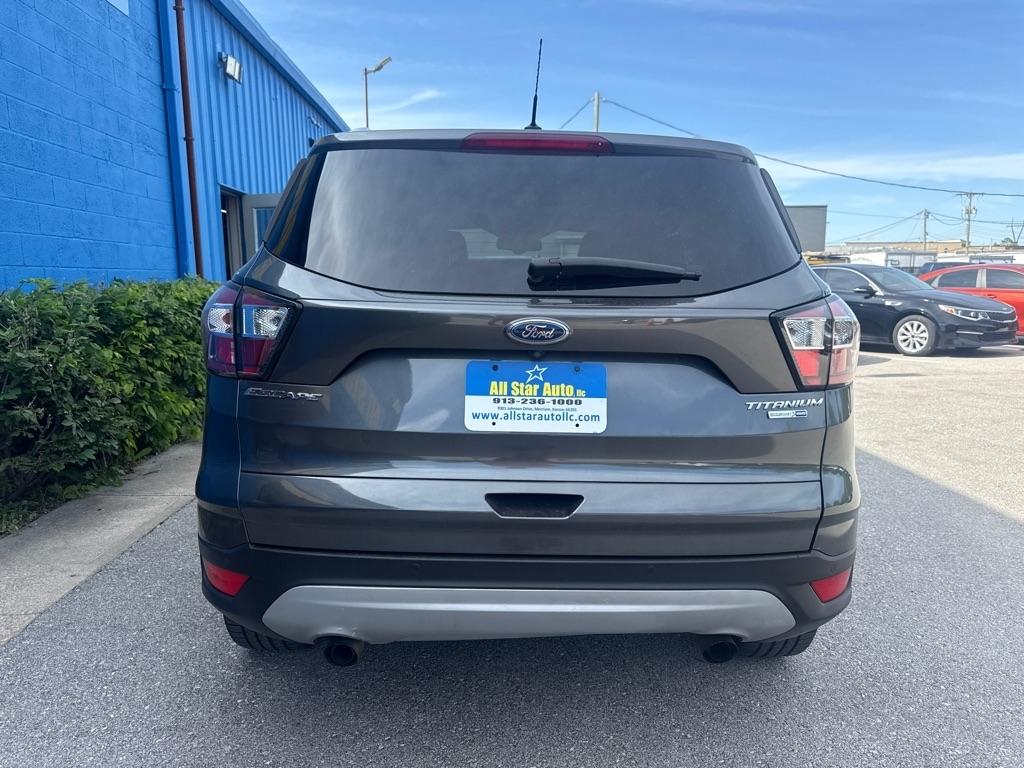 Ford Escape 4WD 4dr Titanium 2017