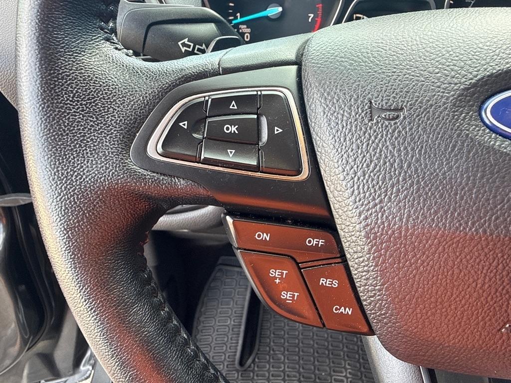 Ford Escape 4WD 4dr Titanium 2017