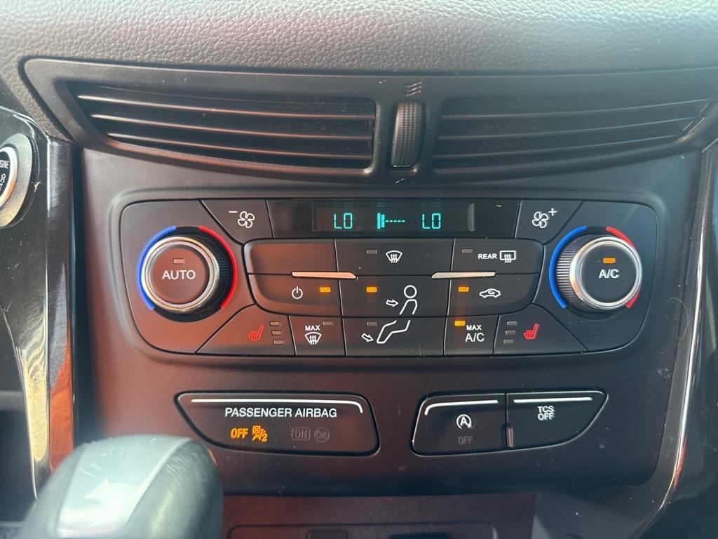 Ford Escape 4WD 4dr Titanium 2017