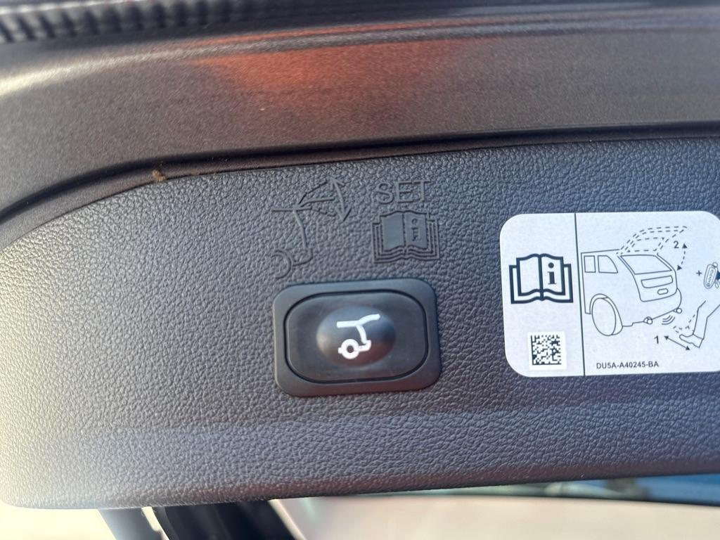 Ford Escape 4WD 4dr Titanium 2017