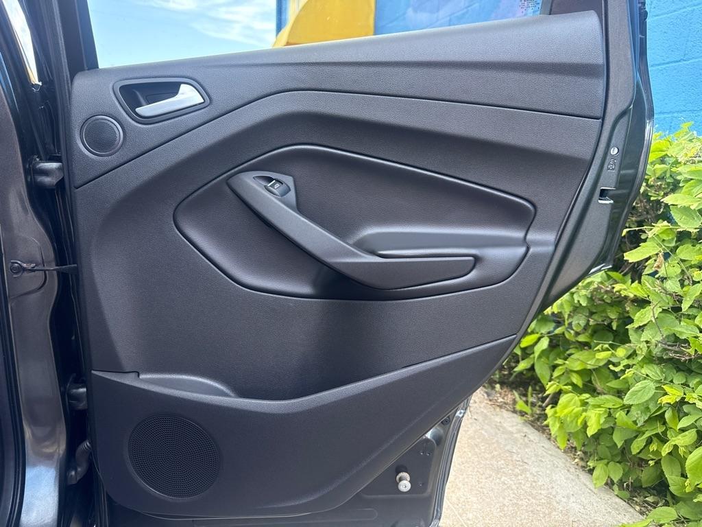 Ford Escape 4WD 4dr Titanium 2017