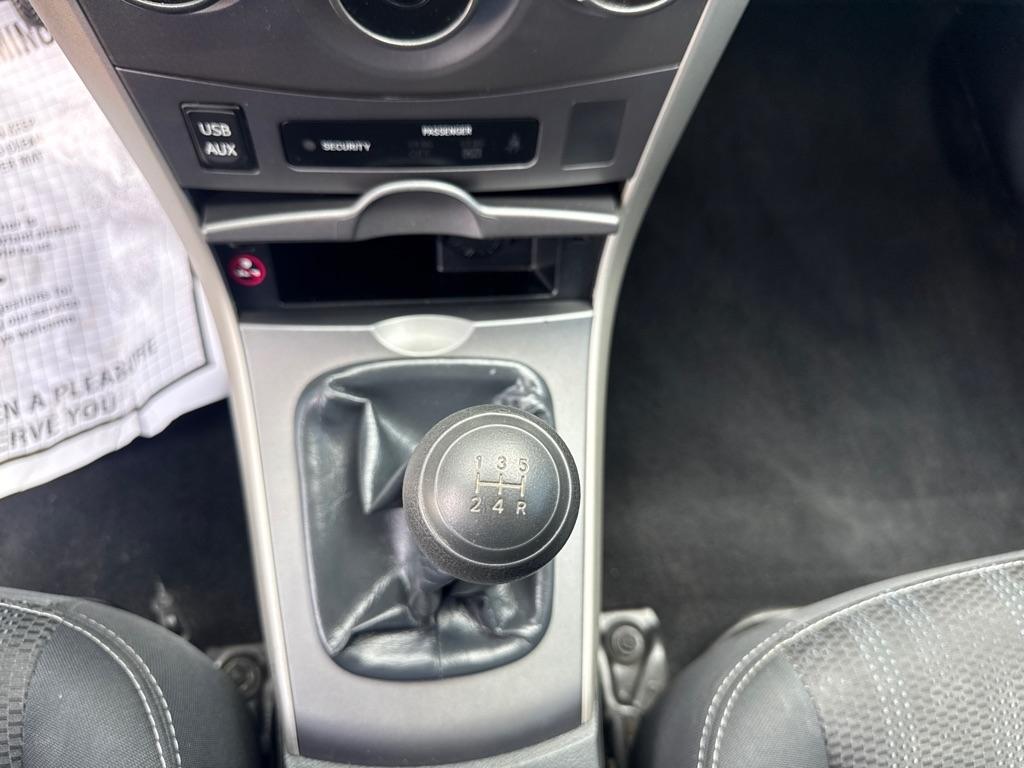 Toyota Corolla S 5-Speed MT 2013