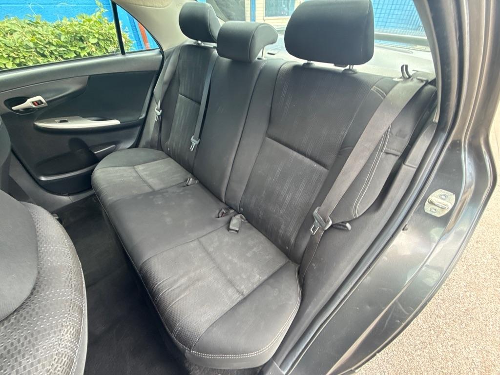 Toyota Corolla S 5-Speed MT 2013