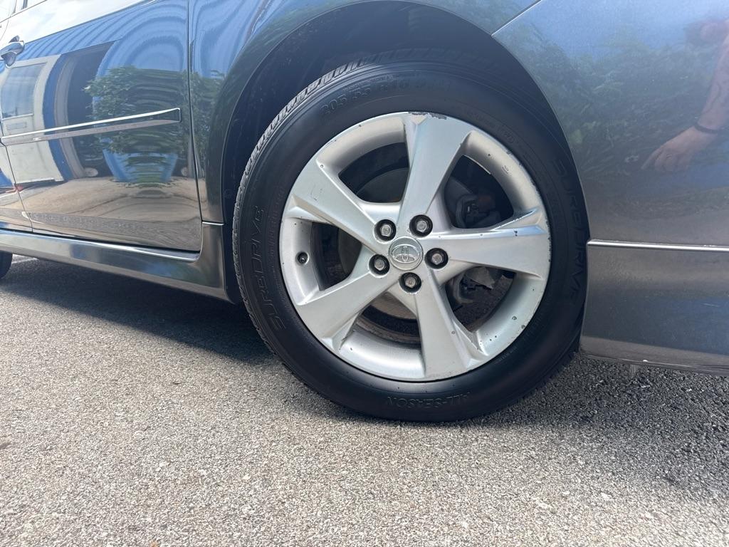 Toyota Corolla S 5-Speed MT 2013