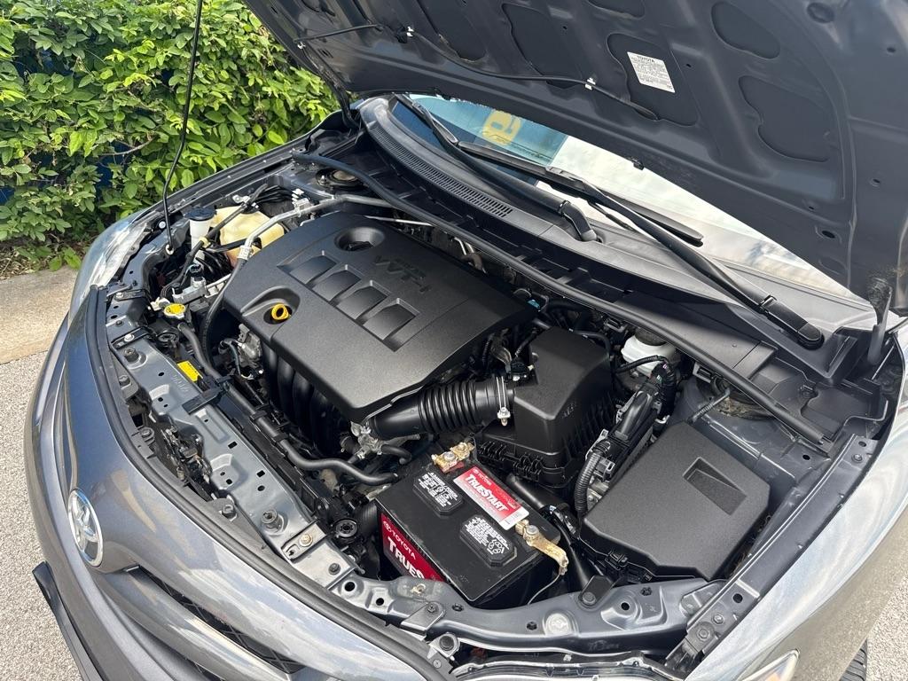 Toyota Corolla S 5-Speed MT 2013