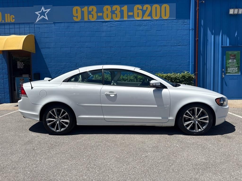 Volvo C70  2010