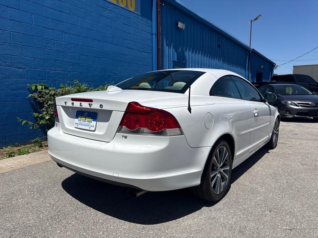 Volvo C70  2010