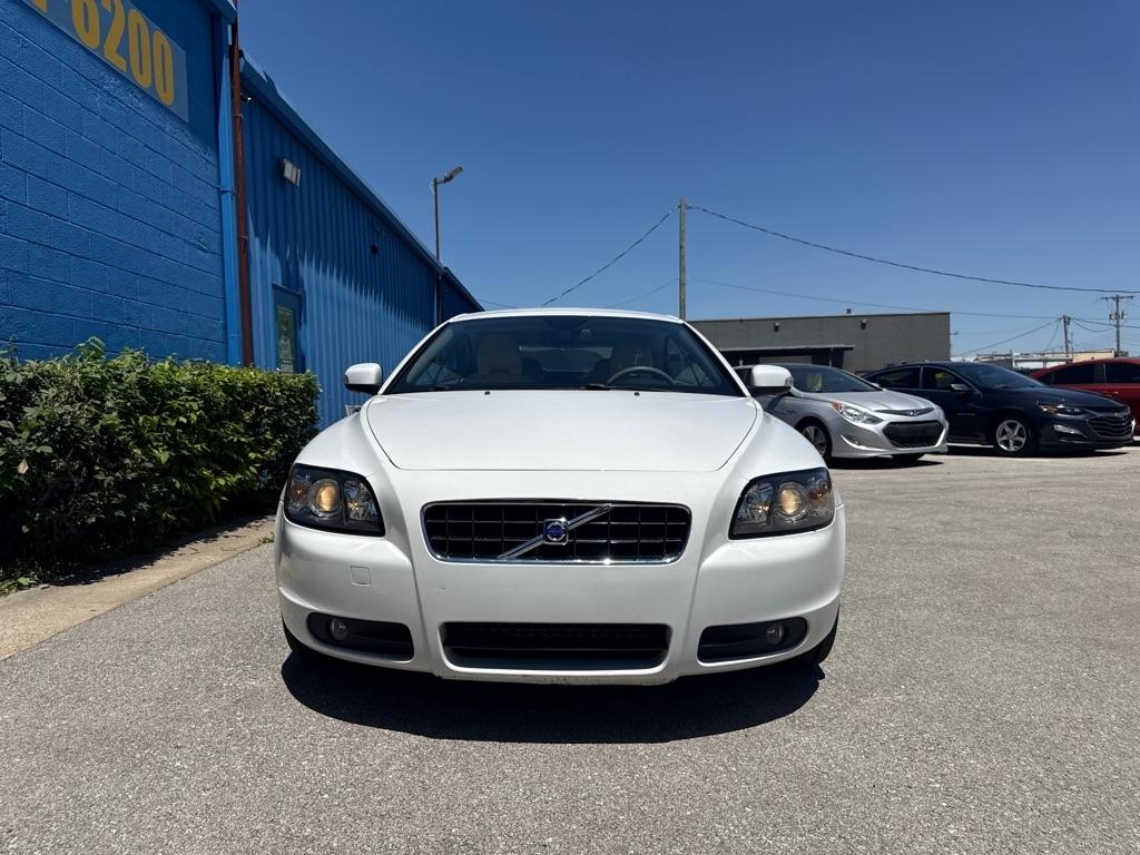Volvo C70  2010
