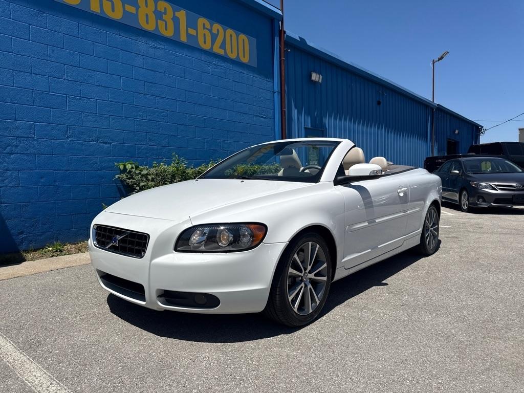 Volvo C70  2010