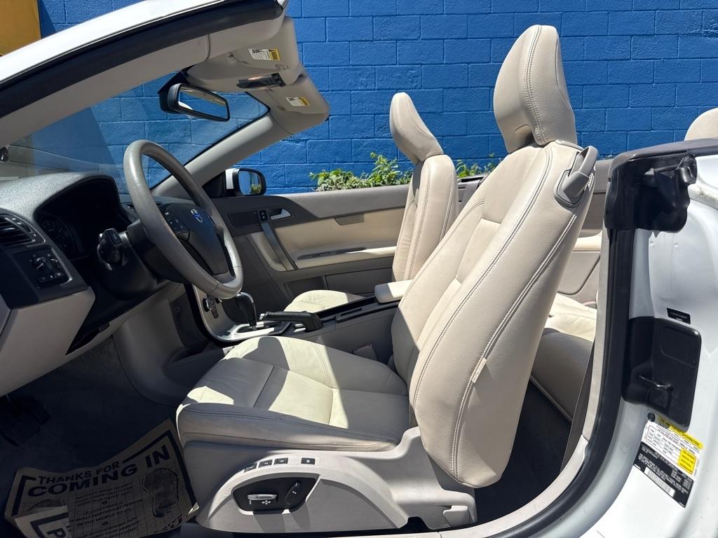 Volvo C70  2010