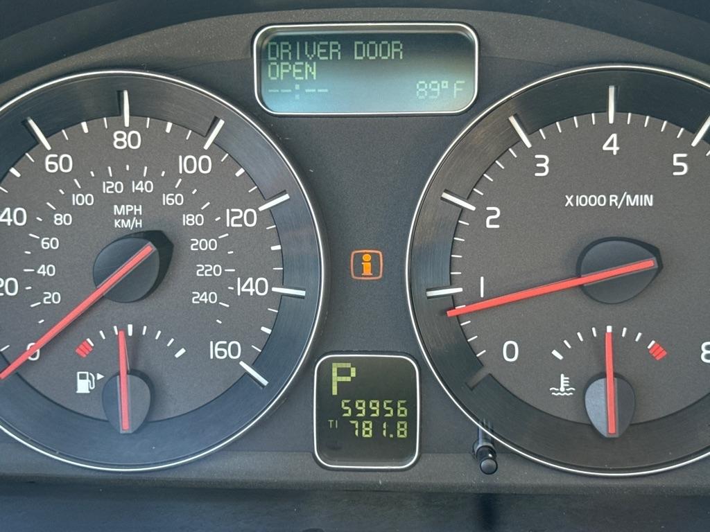 Volvo C70  2010