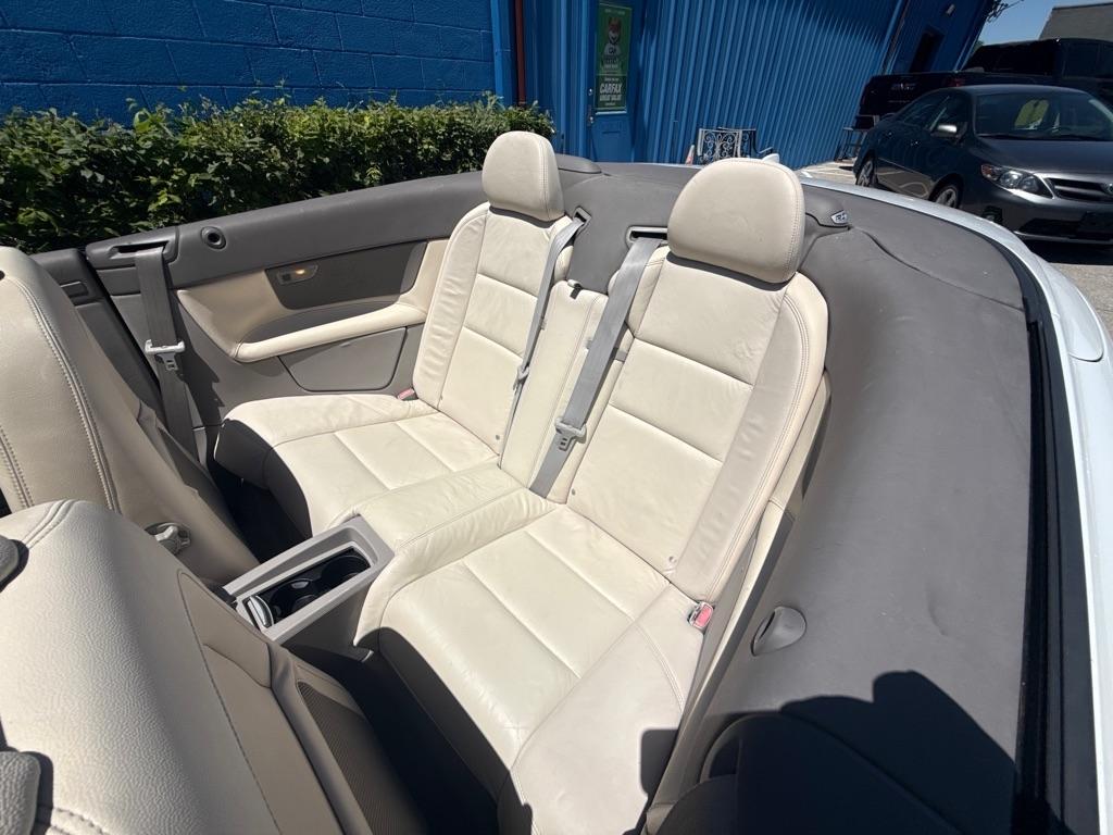 Volvo C70  2010