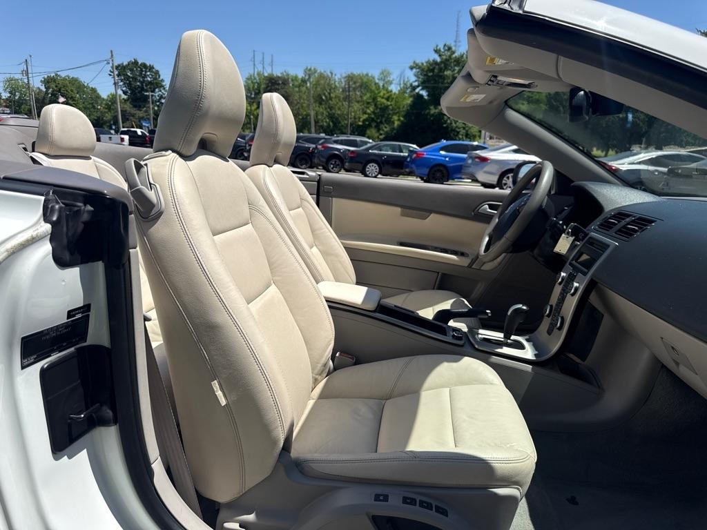 Volvo C70  2010