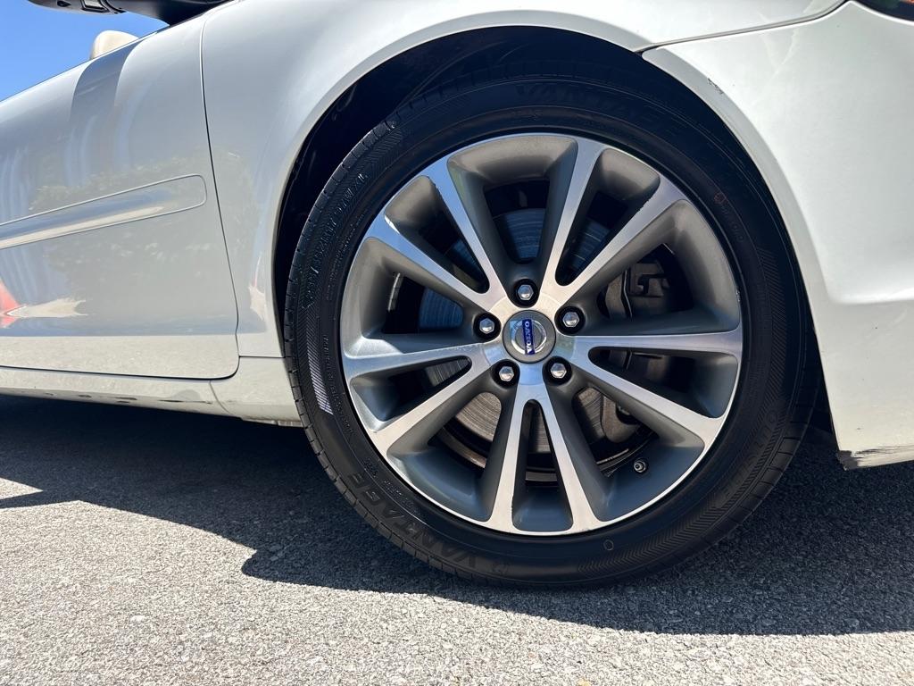 Volvo C70  2010