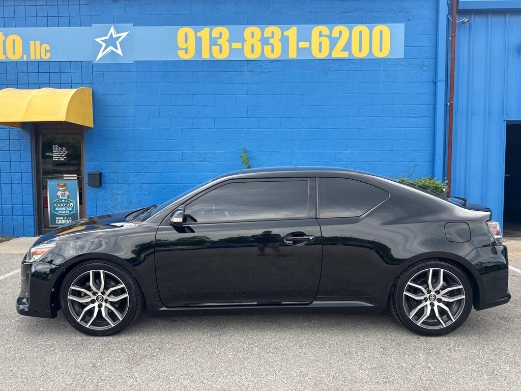 Scion tC 2D Hatchback 2016