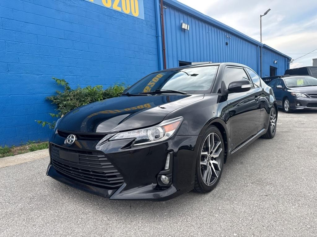 Scion tC 2D Hatchback 2016