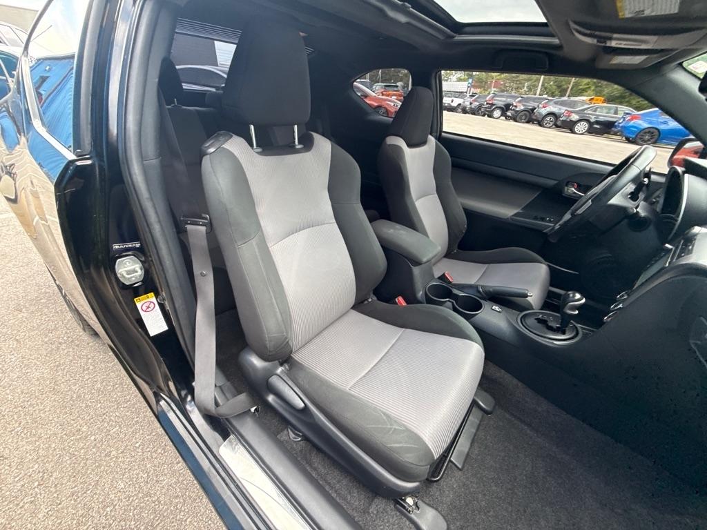 Scion tC 2D Hatchback 2016