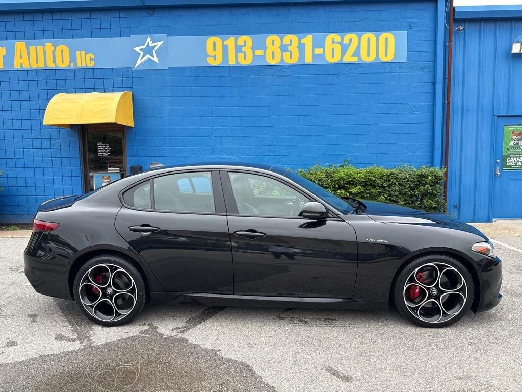 Alfa Romeo Giulia Veloce RWD 2023