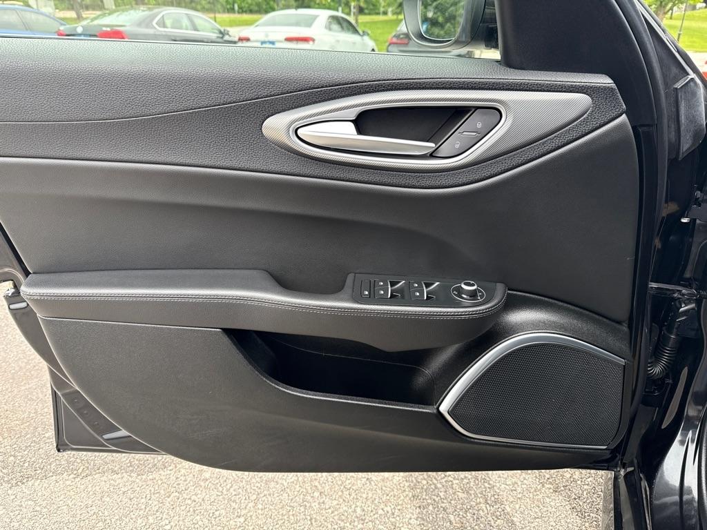 Alfa Romeo Giulia Veloce RWD 2023