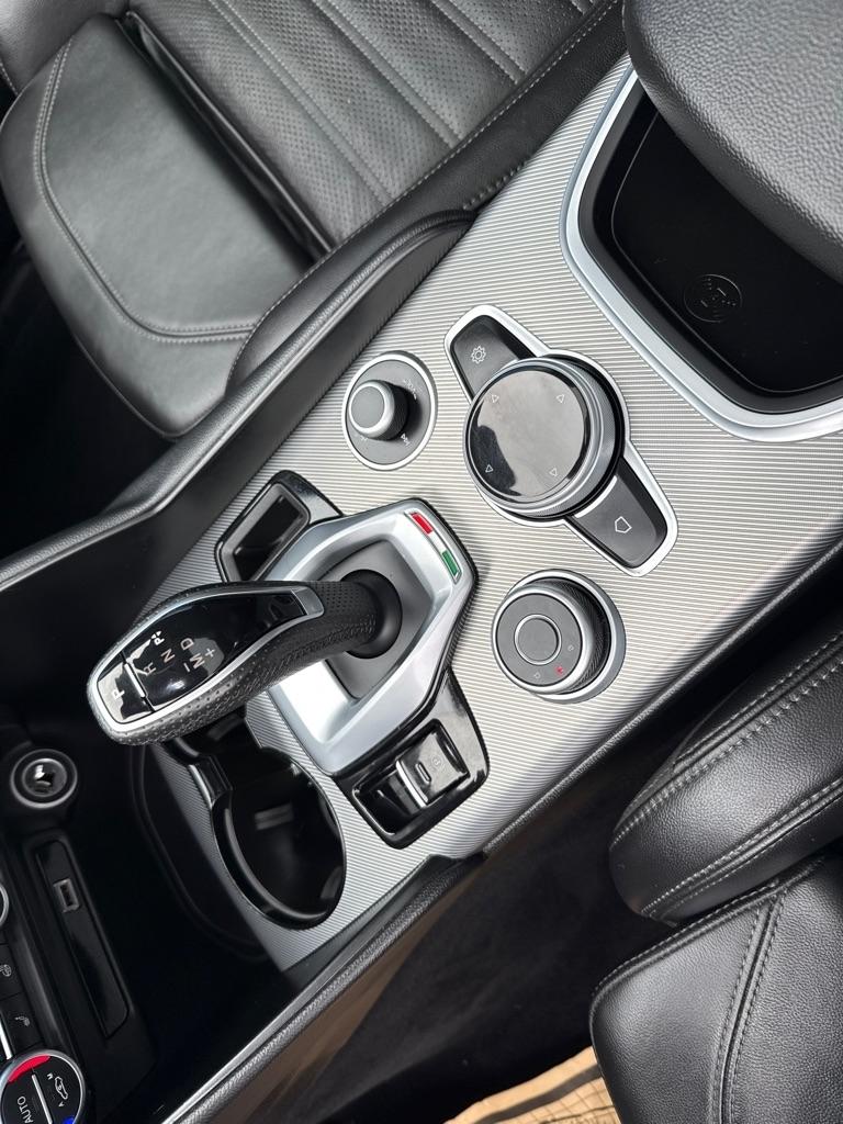 Alfa Romeo Giulia Veloce RWD 2023