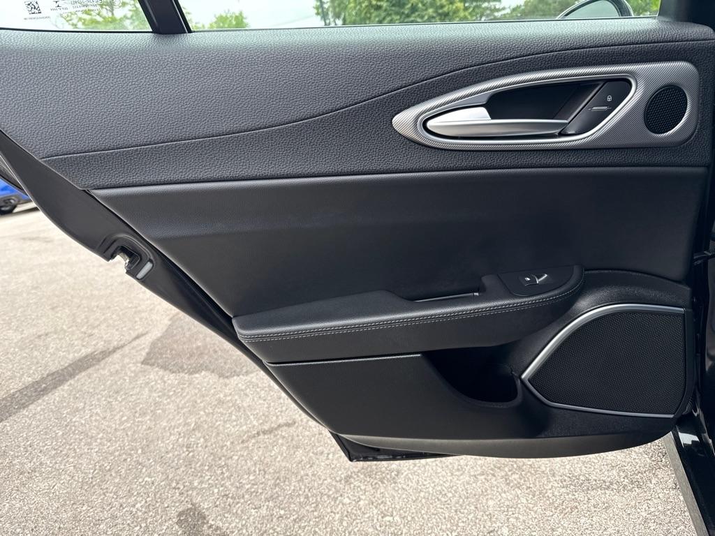 Alfa Romeo Giulia Veloce RWD 2023