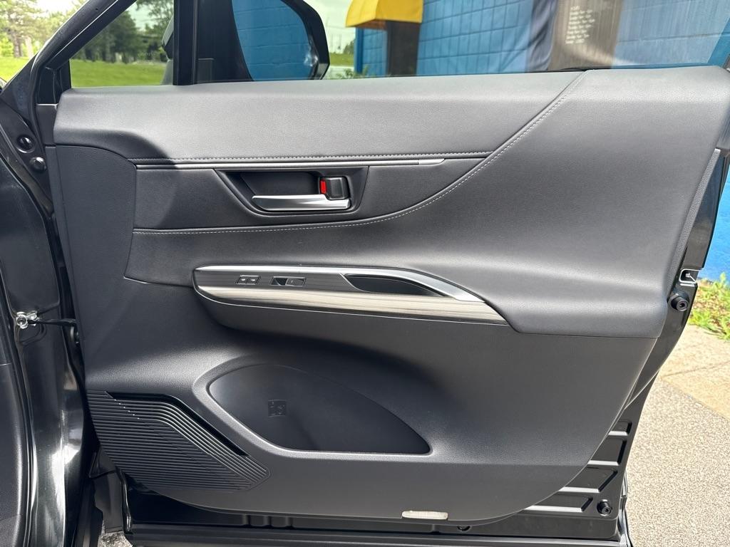 Toyota Venza  2021