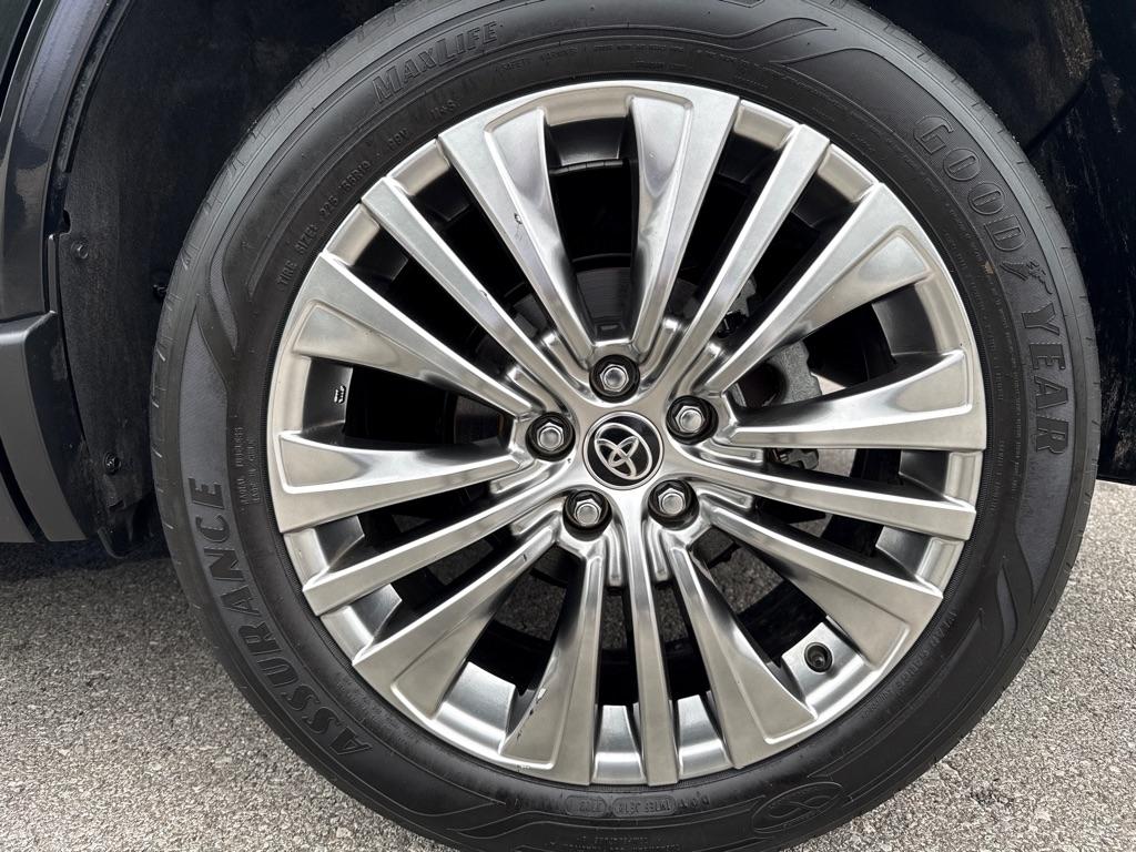 Toyota Venza  2021
