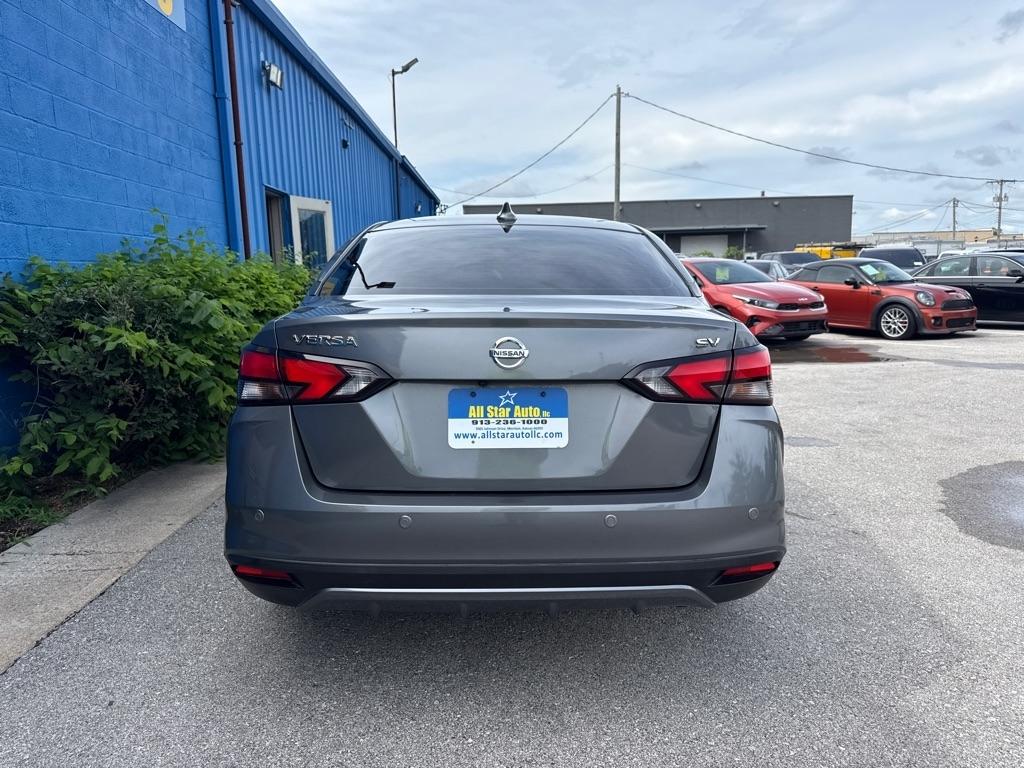 Nissan Versa SV 4D Sedan 2020