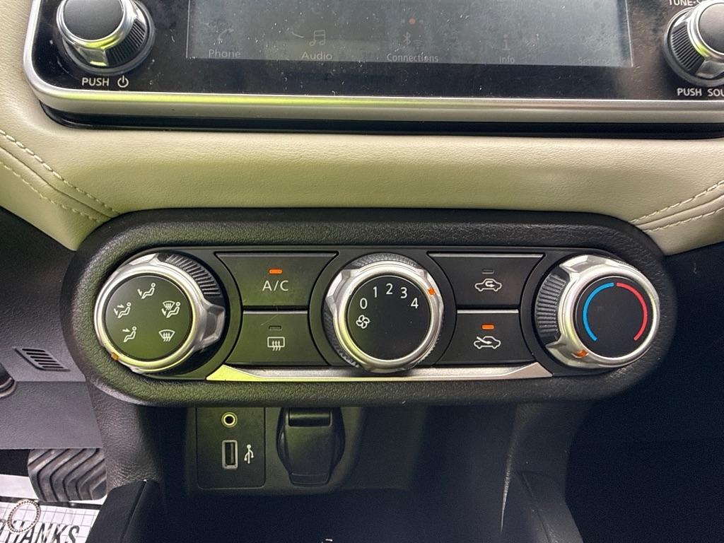 Nissan Versa SV 4D Sedan 2020