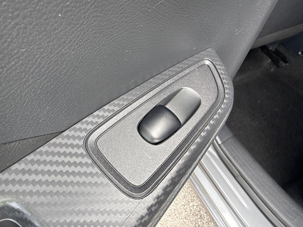 Nissan Versa SV 4D Sedan 2020