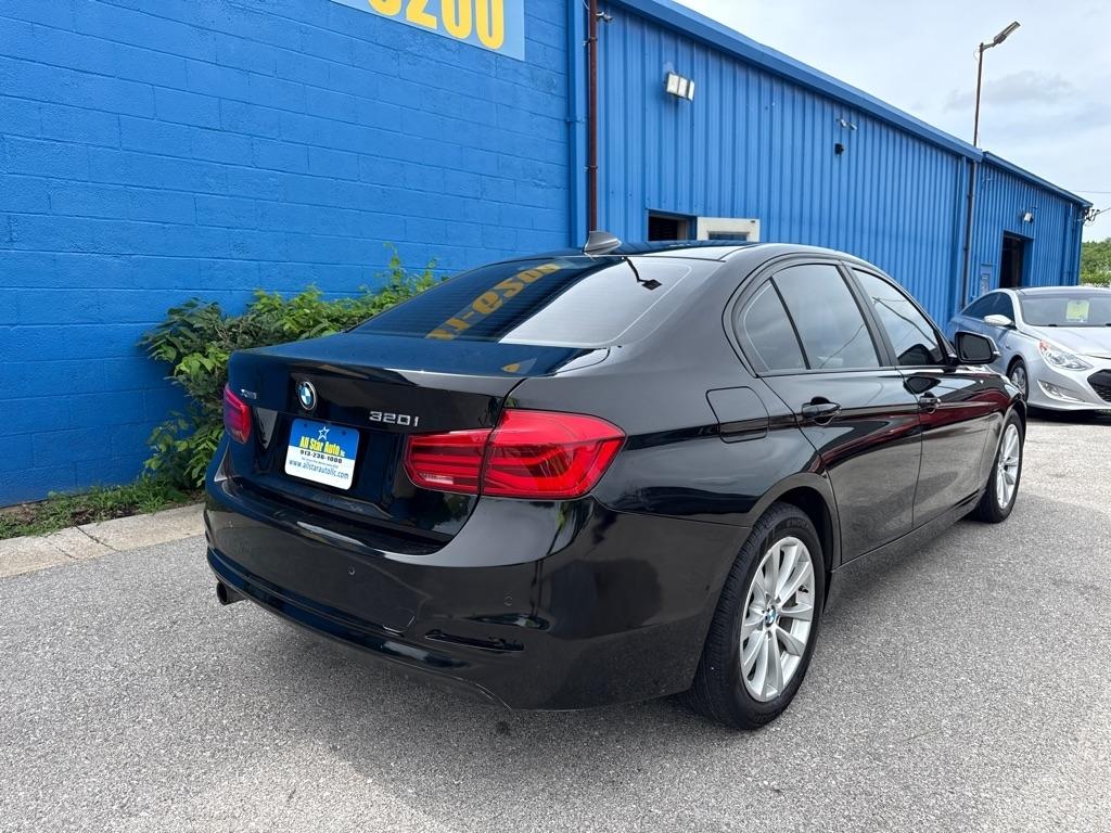 BMW 3 Series  2017