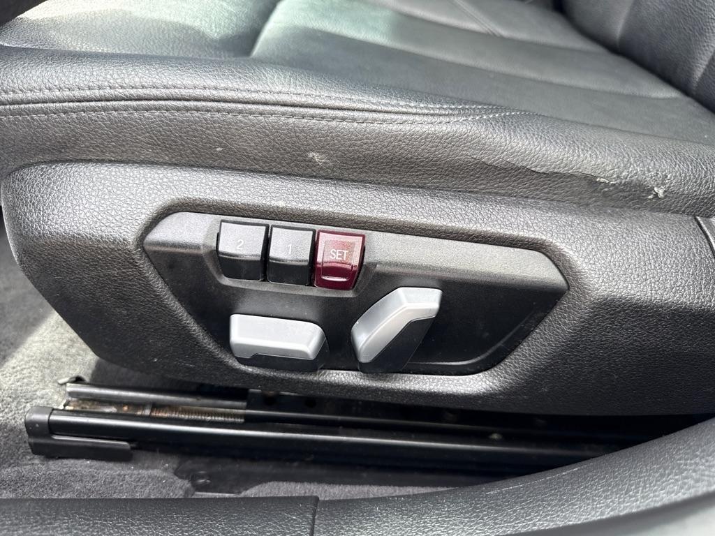 BMW 3 Series  2017
